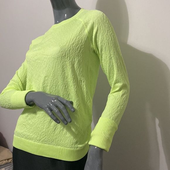 Lululemon Swiftly Tech LS 2.0 Race Highlight Yellow - Picture 2 of 6
